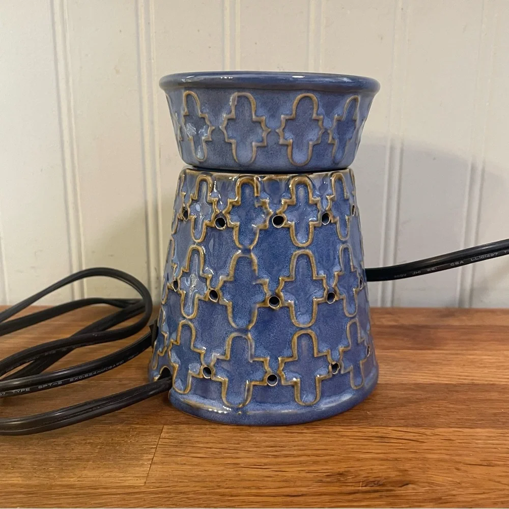 Retired PartyLite “Garden Gate” ScentGlow Wax Warmer - Picture 4 of 6
